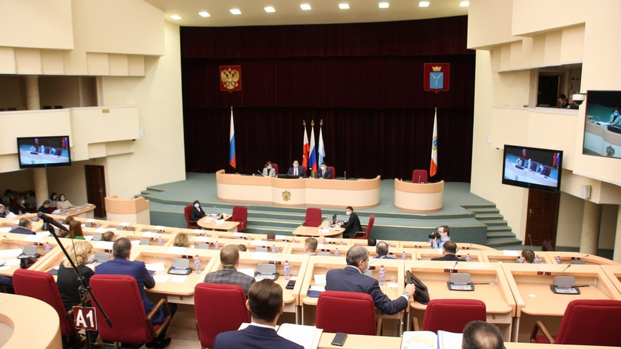 Депутаты Саратовской гордумы одобрили покупку мусорных контейнеров на 25 миллионов рублей