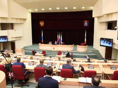 Депутаты Саратовской гордумы одобрили покупку мусорных контейнеров на 25 миллионов рублей