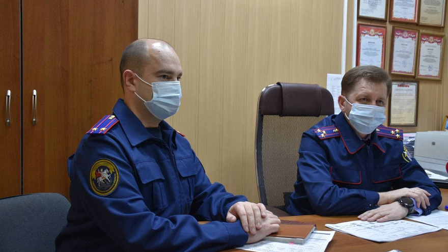 Дело замначальника РЭО ГИБДД Сергея Леонова: полицейский отказывается говорить о взятке, его проверят на другие преступления