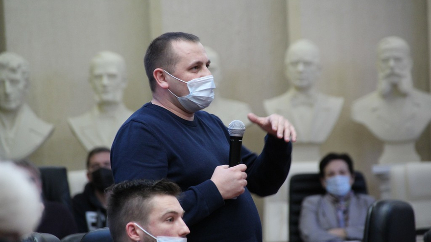 Все некрасиво: дольщики недовольны высоткой-долгостроем на Сакко и Ванцетти