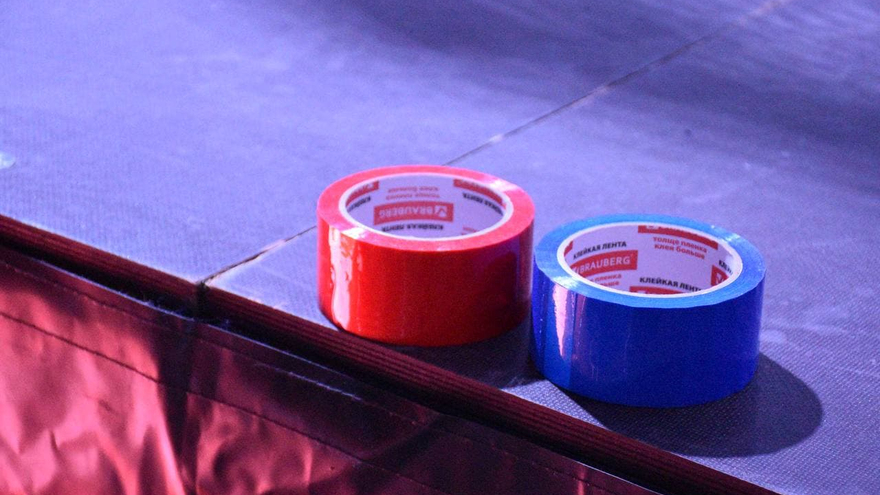 Агрессивный спорт для мужчин: в Саратове устроили турнир по MMA