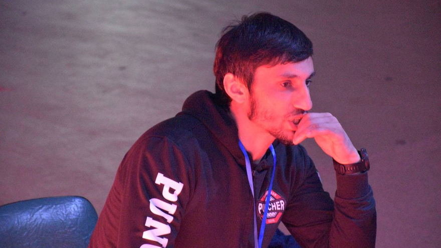 Агрессивный спорт для мужчин: в Саратове устроили турнир по MMA