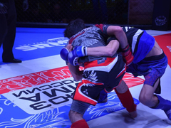 Агрессивный спорт для мужчин: в Саратове устроили турнир по MMA