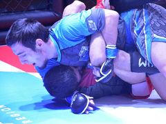 Агрессивный спорт для мужчин: в Саратове устроили турнир по MMA