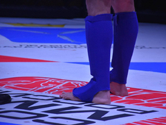 Агрессивный спорт для мужчин: в Саратове устроили турнир по MMA