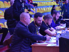 Агрессивный спорт для мужчин: в Саратове устроили турнир по MMA