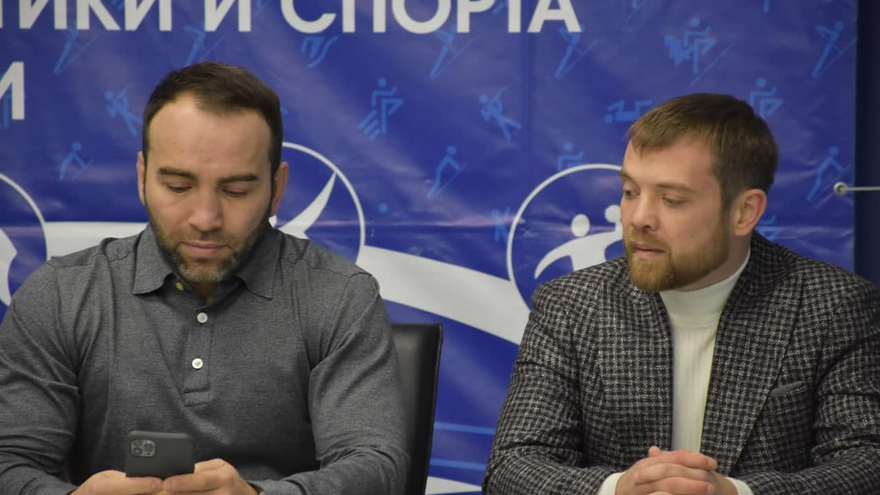 Уехал на свадьбу: на саратовском турнире по MMA ждали блогера-карлика Хасбика