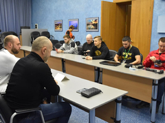 Уехал на свадьбу: на саратовском турнире по MMA ждали блогера-карлика Хасбика