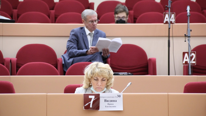 Замечательный бюджет Саратова с полумиллиардным дефицитом одобрен депутатами