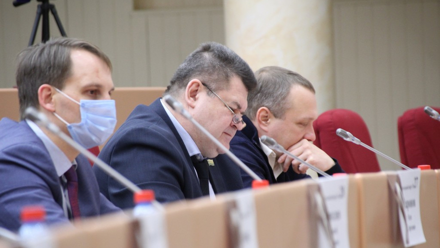 Замечательный бюджет Саратова с полумиллиардным дефицитом одобрен депутатами