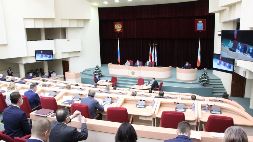 Замечательный бюджет Саратова с полумиллиардным дефицитом одобрен депутатами