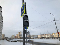 В Саратове не работают светофоры на Бульваре Героев Отечества: местные жители переживают за детей, пенсионеров и матерей с колясками