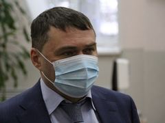 Саратовский губернатор угостился пирожками и пообещал помочь найти работу студентам