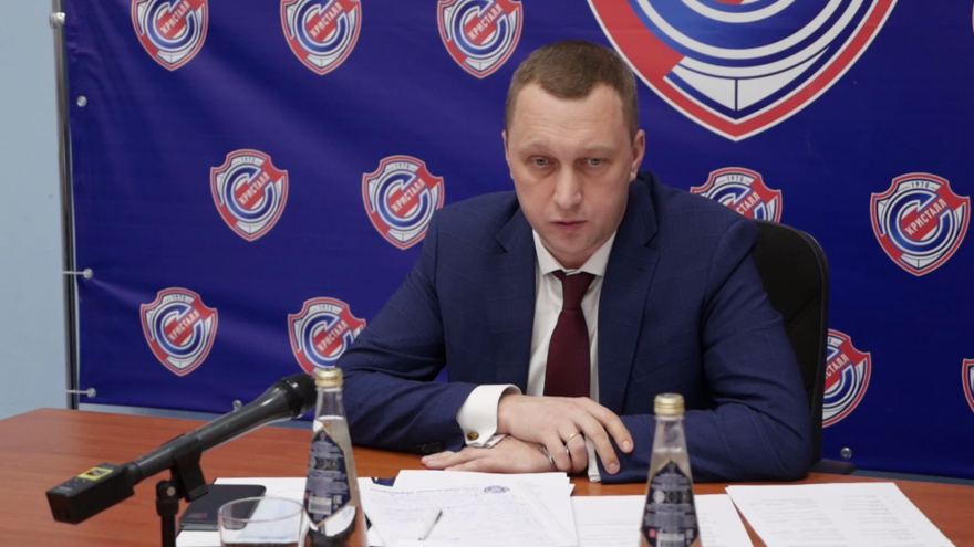 В Саратовской области предложили брать дворовых ребят в профессиональный хоккей