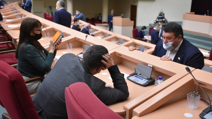 Нахлебались: губернатор Валерий Радаев объяснил, зачем объединять СаратовГорЭлектроТранс и Энгельсэлектротранс