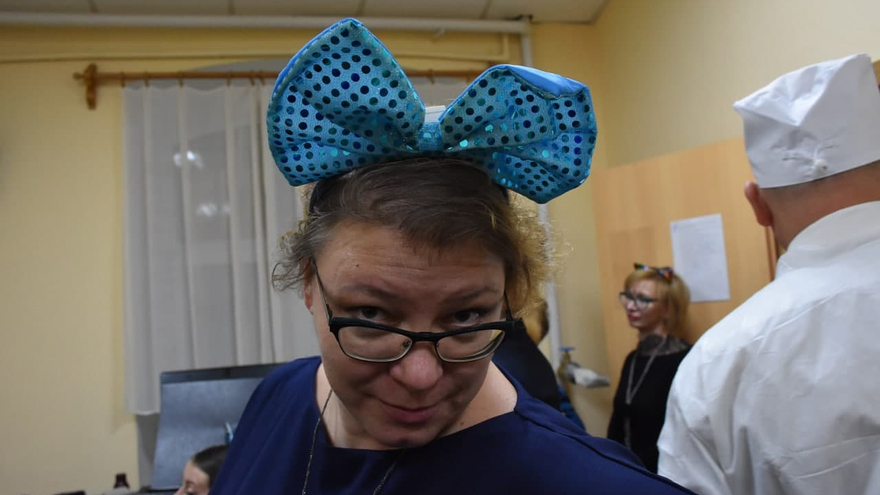 В саратовской консерватории прошел карнавал: музыкантов в смирительных рубашках забрали в психушку