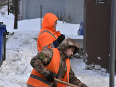 В радаевскую приемную звонил – результата ноль. Забили: в Саратове уборщик снега пожаловался на коммунальный коллапс