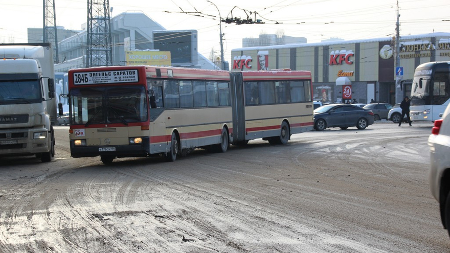 Саратовцы пожаловались губернатору Валерию Радаеву на холод в автобусах: чиновники не нашли подтверждения словам горожан