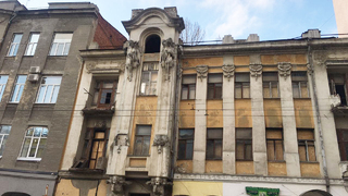 В правительстве решили продать дом Яхимовича