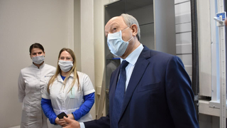 Валерий Радаев: в Саратовской области пока не зарегистрировали омикрон-штамма коронавируса