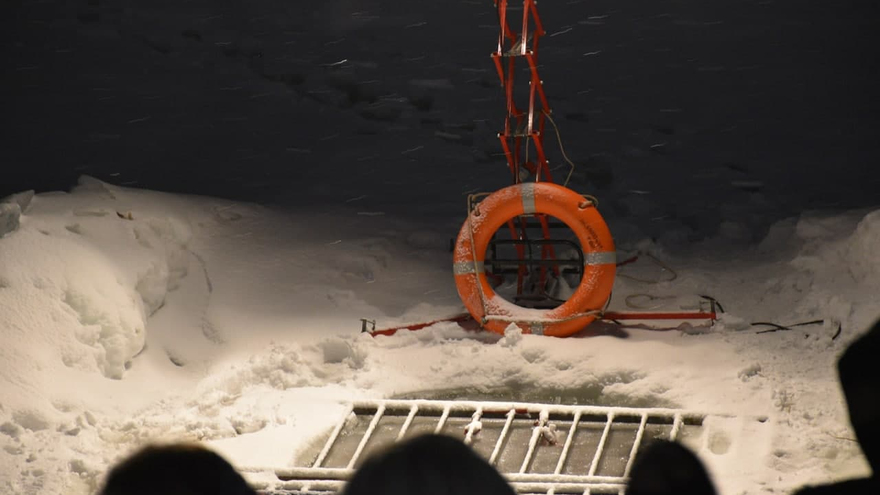Крещение Господне: саратовцы искупались в ледяной воде (фоторепортаж)