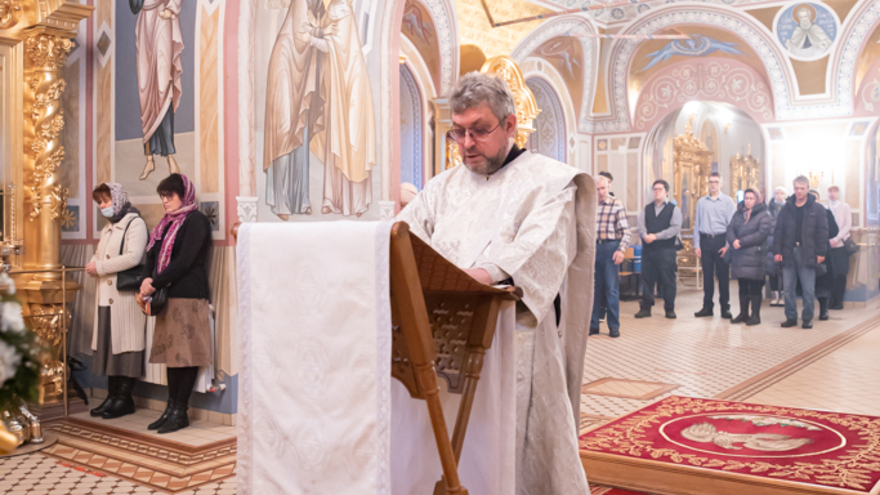 Это неправильно: саратовский митрополит Игнатий осудил прихожан, которые не стали причащаться