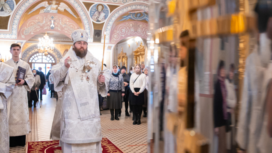 Это неправильно: саратовский митрополит Игнатий осудил прихожан, которые не стали причащаться