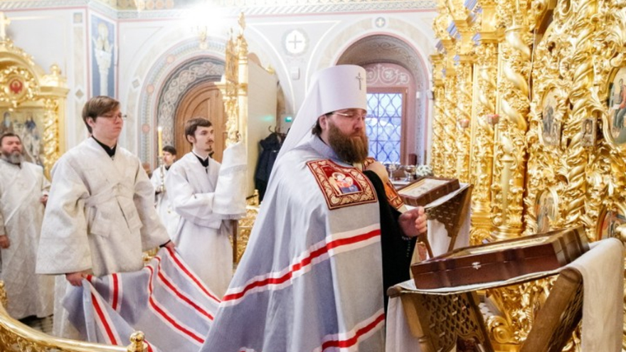 Это неправильно: саратовский митрополит Игнатий осудил прихожан, которые не стали причащаться