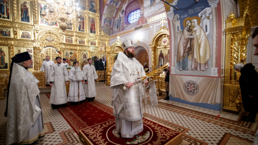 Это неправильно: саратовский митрополит Игнатий осудил прихожан, которые не стали причащаться