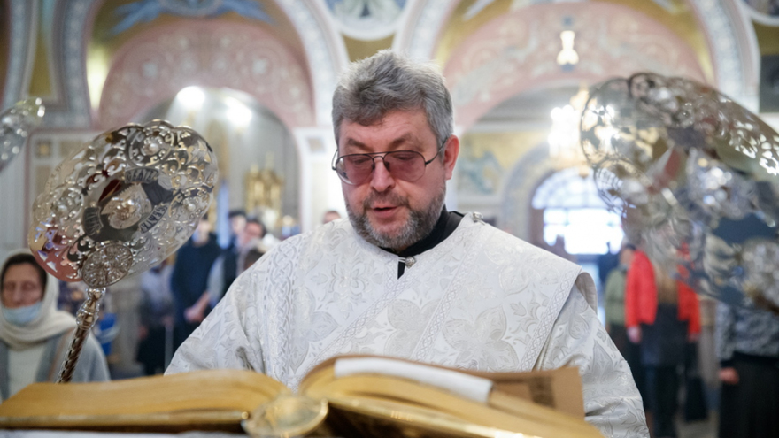 Это неправильно: саратовский митрополит Игнатий осудил прихожан, которые не стали причащаться