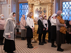 Это неправильно: саратовский митрополит Игнатий осудил прихожан, которые не стали причащаться