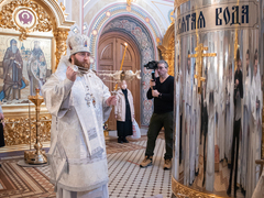Это неправильно: саратовский митрополит Игнатий осудил прихожан, которые не стали причащаться