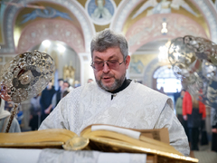 Это неправильно: саратовский митрополит Игнатий осудил прихожан, которые не стали причащаться