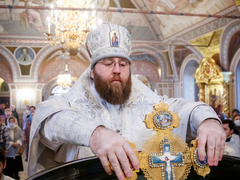 Это неправильно: саратовский митрополит Игнатий осудил прихожан, которые не стали причащаться