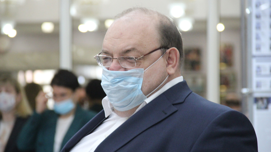 Министр здравоохранения заявил о неизбежном появлении омикрон-штамма COVID-19 в Саратовской области