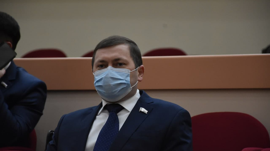 Не надо кислое с пресным путать и все это на уши навешивать: в областной думе объяснили, зачем антикоронавирусной горячей линии 10 миллионов рублей