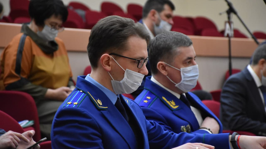 Не надо кислое с пресным путать и все это на уши навешивать: в областной думе объяснили, зачем антикоронавирусной горячей линии 10 миллионов рублей