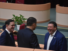 Не надо кислое с пресным путать и все это на уши навешивать: в областной думе объяснили, зачем антикоронавирусной горячей линии 10 миллионов рублей