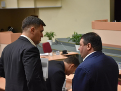 Не надо кислое с пресным путать и все это на уши навешивать: в областной думе объяснили, зачем антикоронавирусной горячей линии 10 миллионов рублей