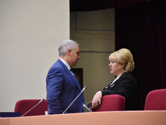 Не надо кислое с пресным путать и все это на уши навешивать: в областной думе объяснили, зачем антикоронавирусной горячей линии 10 миллионов рублей