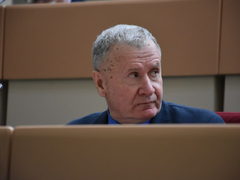 Не надо кислое с пресным путать и все это на уши навешивать: в областной думе объяснили, зачем антикоронавирусной горячей линии 10 миллионов рублей