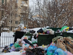 У нас опять катастрофа!. Коммунальщики вновь забыли про свалку на Волжской