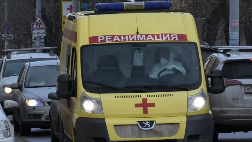 Источник: в центре Саратова 21-летняя девушка покончила с собой