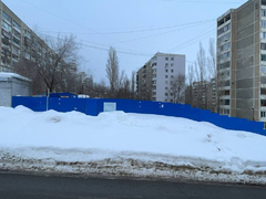 Депутат Андрей Воробьев о доме быта возле памятника Защитникам саратовского неба: стройка заморожена, мэрия планирует изъять земельный участок
