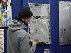 С особым духом свободы: в Саратове открылась выставка анонимных художников