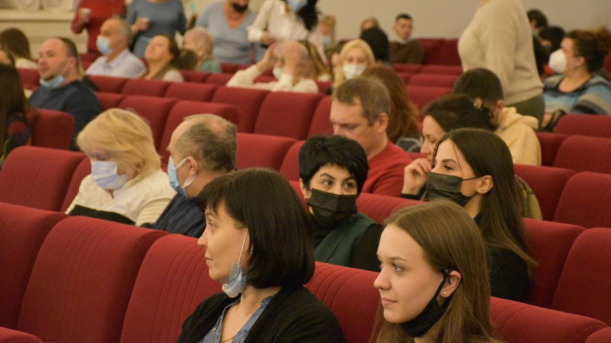 Шедевр ЮНЕСКО в Саратове: уникальный музыкальный инструмент сравнили со строптивым конем