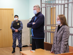 Экс-главу администрации Саратова Алексея Прокопенко признали виновным: его приговорили к 7 годам колонии