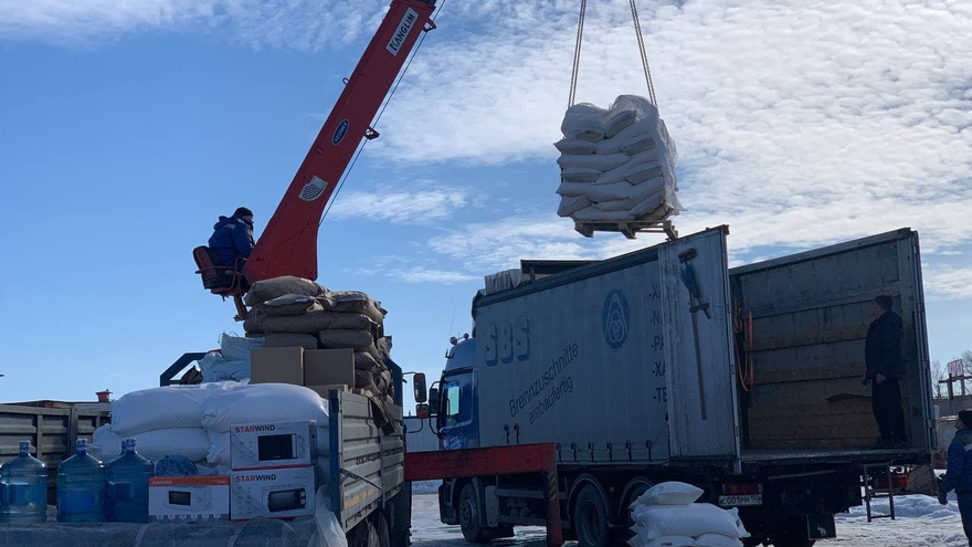 Из Саратова отправили первую партию гуманитарной помощи беженцам из ДНР и ЛНР