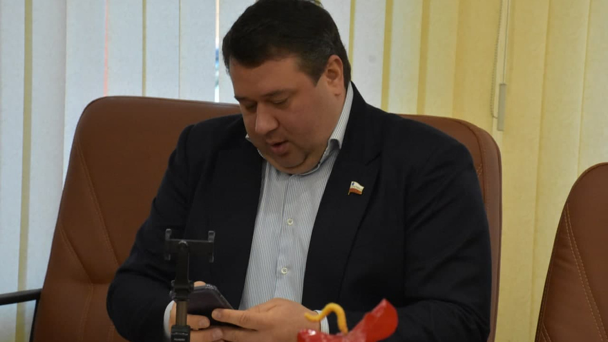 Нарушения антикоррупционного законодательства: за что блогера Николая Бондаренко хотят лишить мандата депутата