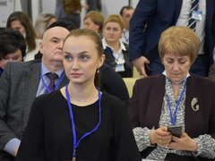 Саратовский губернатор потребовал увеличить валовой региональный продукт до триллиона рублей